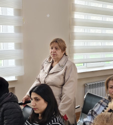 Nərimanov Rayon İcra Hakimiyyətinin başçısı Elgin Həbibullayev sakinlərlə səyyar görüş keçirib.