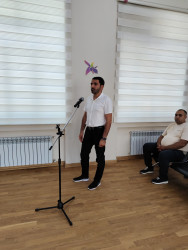 Nərimanov Rayon İcra Hakimiyyətinin başçısı Elgin Həbibullayev sakinlərlə səyyar görüş keçirib.