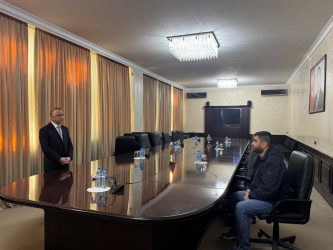 Nərimanov Rayon İcra Hakimiyyətinin başçısı Elgin Həbibullayev tərəfindən keçirilən vətəndaş qəbulları