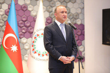 Nərimanov rayonunda “Qərbi Azərbaycan İrsi” kitabının I cildinin təqdimat mərasimi keçirildi.