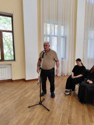Nərimanov rayonunda sakinlərlə səyyar görüş keçirilib.