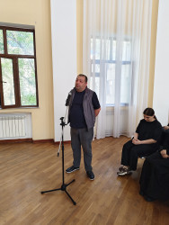 Nərimanov rayonunda sakinlərlə səyyar görüş keçirilib.