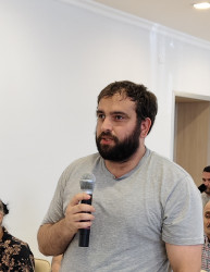 Nərimanovda sakinlərlə növbəti səyyar görüş keçirildi.