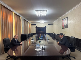 Nərimanov Rayon İcra Hakimiyyətinin başçısı Elgin Həbibullayev tərəfindən keçirilən vətəndaş qəbulları