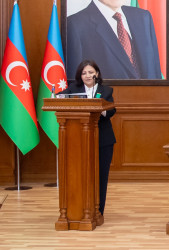 Nərimanov Rayon İcra Hakimiyyətində Möhtərəm Prezident cənab İlham Əliyevin YAP-ın VIII Qurultayındakı çıxışından irəli gələn vəzifələrlə bağlı müşavirə keçirilib.