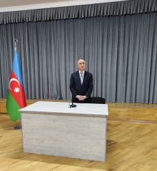 Nərimanov rayonunda səyyar görüşlər davam edir.