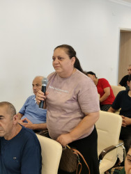 Nərimanov Rayon İcra Hakimiyyətinin başçısı Elgin Həbibullayevin sakinlərlə növbəti səyyar görüş-qəbulu keçirilib.