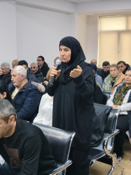 Nərimanov rayonunda sakinlərlə səyyar görüş keçirilib.