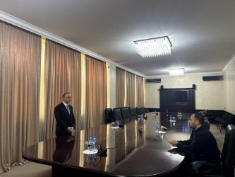 Nərimanov Rayon İcra Hakimiyyətinin başçısı Elgin Həbibullayev tərəfindən keçirilən vətəndaş qəbulları