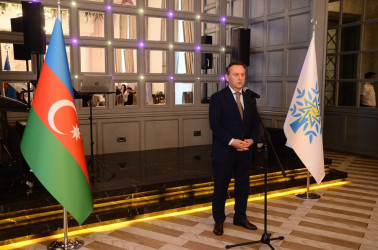 Nərimanov rayonunda yüksək bal toplayaraq Ali təhsil müəssisələrinə qəbul olan məzunlarla görüş keçirilib.