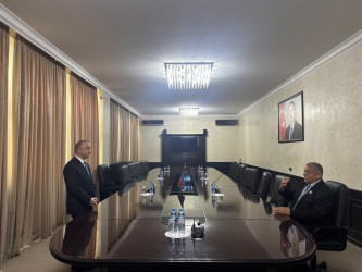 Nərimanov Rayon İcra Hakimiyyətinin başçısı Elgin Həbibullayev tərəfindən keçirilən vətəndaş qəbulları