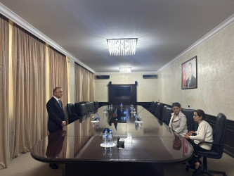 Nərimanov Rayon İcra Hakimiyyətinin başçısı Elgin Həbibullayev tərəfindən keçirilən vətəndaş qəbulları