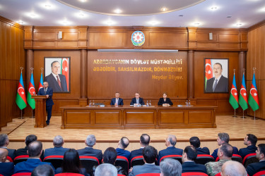 Nərimanov Rayon İcra Hakimiyyətində Möhtərəm Prezident cənab İlham Əliyevin YAP-ın VIII Qurultayındakı çıxışından irəli gələn vəzifələrlə bağlı müşavirə keçirilib.