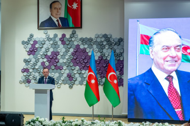 Nərimanov rayonunda Ulu Öndər Heydər Əliyevə həsr olunmuş tədbir keçirilib.