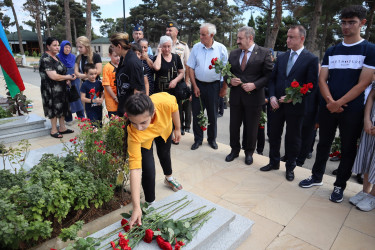 Vətən müharibəsi qəhrəmanı, polkovnik Zaur Nudirəliyevin əziz xatirəsi yad olundu.