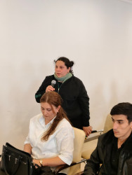 Nərimanov Rayon İcra Hakimiyyətinin başçısı Elgin Həbibullayev sakinlərlə səyyar görüş keçirib.