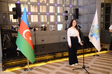 Nərimanov rayonunda yüksək bal toplayaraq Ali təhsil müəssisələrinə qəbul olan məzunlarla görüş keçirilib.