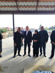 Elgin Həbibullayev Vətən müharibəsi şəhidi Şirəli Adilovun məzarını ziyarət etdi.