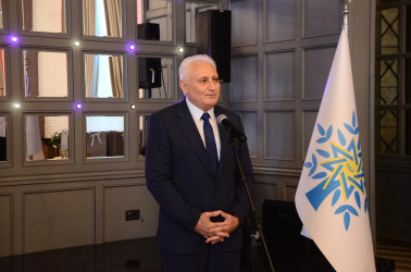 Nərimanov rayonunda yüksək bal toplayaraq Ali təhsil müəssisələrinə qəbul olan məzunlarla görüş keçirilib.