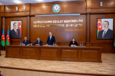 Nərimanov Rayon İcra Hakimiyyətində Möhtərəm Prezident cənab İlham Əliyevin YAP-ın VIII Qurultayındakı çıxışından irəli gələn vəzifələrlə bağlı müşavirə keçirilib.