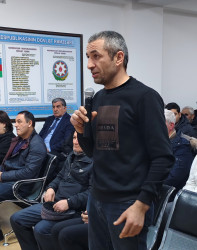 Nərimanov rayonunda sakinlərlə səyyar görüş keçirilib.