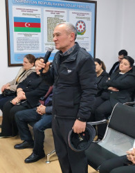 Nərimanov rayonunda sakinlərlə səyyar görüş keçirilib.