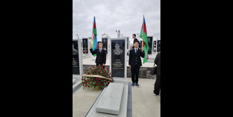 Vətən müharibəsi şəhidi Kamran Bəhmən oğlu Hüseynovun məzarı ziyarət olunub.