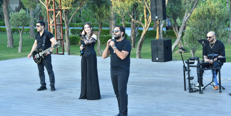 Nərimanov rayonunda sakinlər üçün açıq hava şənlikləri təşkil olunur.