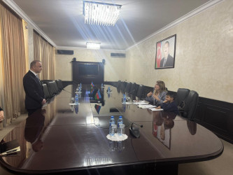 Nərimanov Rayon İcra Hakimiyyətinin başçısı Elgin Həbibullayev tərəfindən keçirilən vətəndaş qəbulları