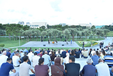 Nərimanov rayonunda sakinlər üçün açıq hava şənlikləri təşkil olunur.