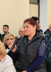 Nərimanov rayonunda sakinlərlə növbəti səyar görüş keçirilib.