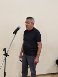 Nərimanov Rayon İcra Hakimiyyətinin başçısı Elgin Həbibullayev sakinlərlə səyyar görüş keçirib.