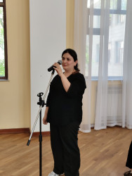 Nərimanov rayonunda sakinlərlə səyyar görüş keçirilib.